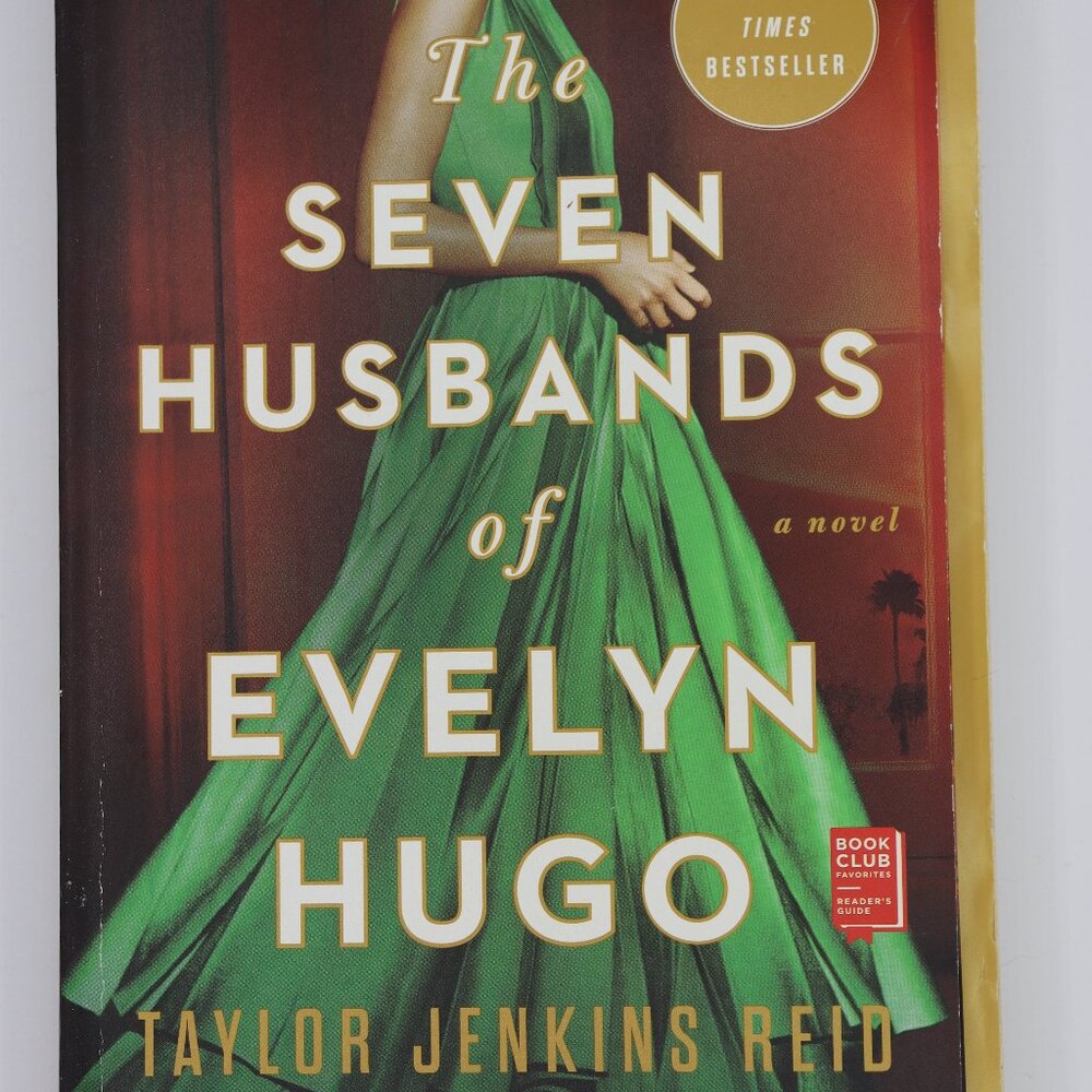 Seven Husbands of Evelyn Hugo by Taylor Jenkins Reid - Paperback